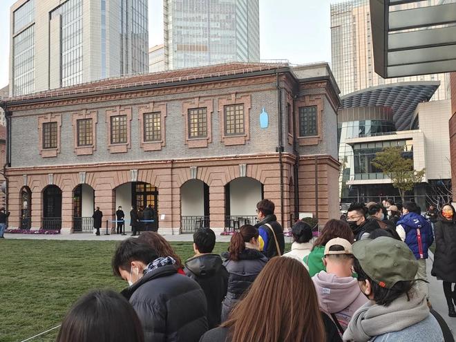 到十字路口雀巢或剥离蓝瓶咖啡pg电子平台八年“联姻”走(图2)